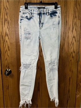 Flying Monkey Light Acid Wash Skinny Jeans with Distressed Knees